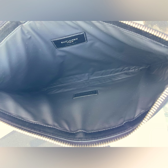 Authentic Saint Laurent handheld clutch bag - Picture 10 of 11